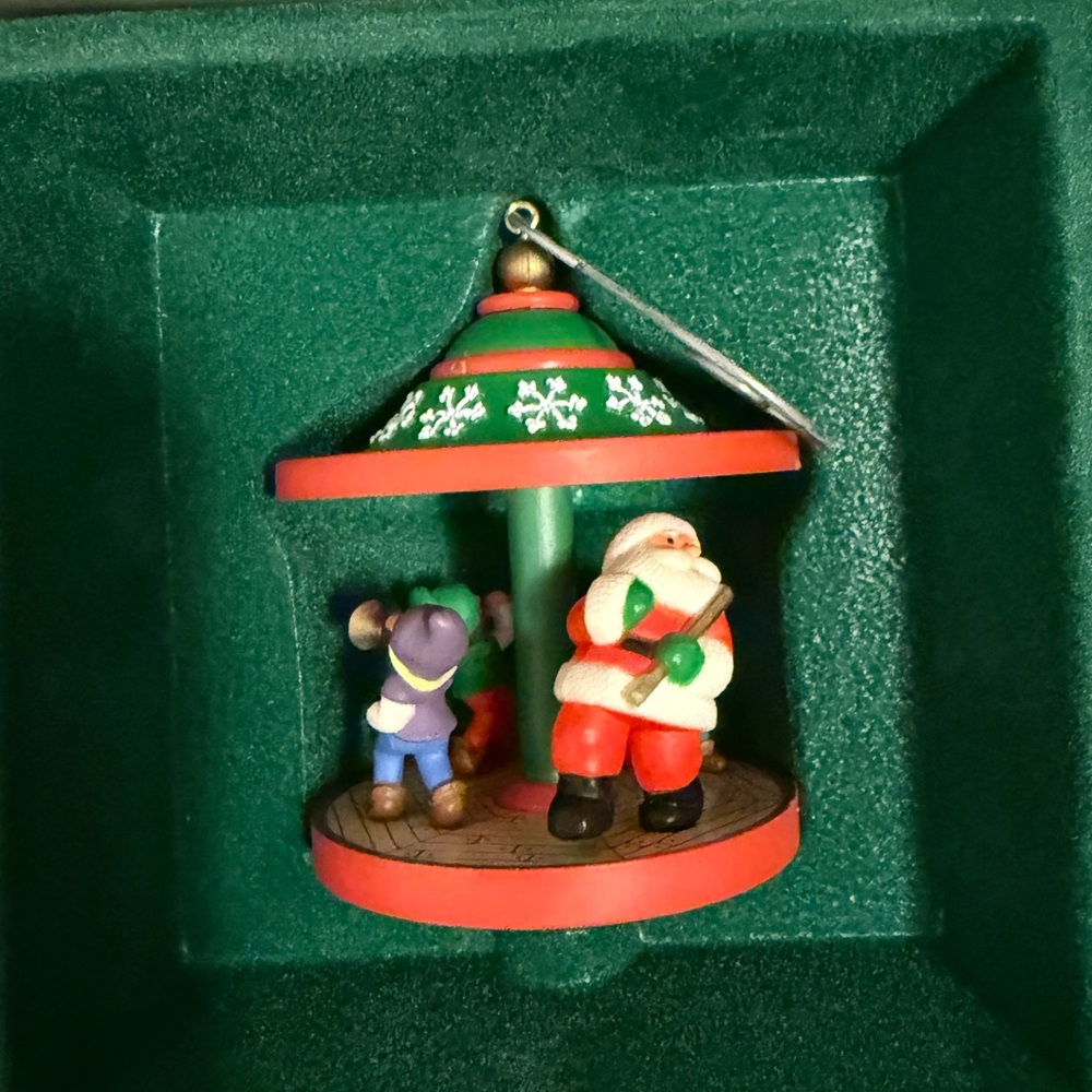 1985 Hallmark Santa’s Workshop Carousel Keepsake Ornament w/ Original Box NO LID